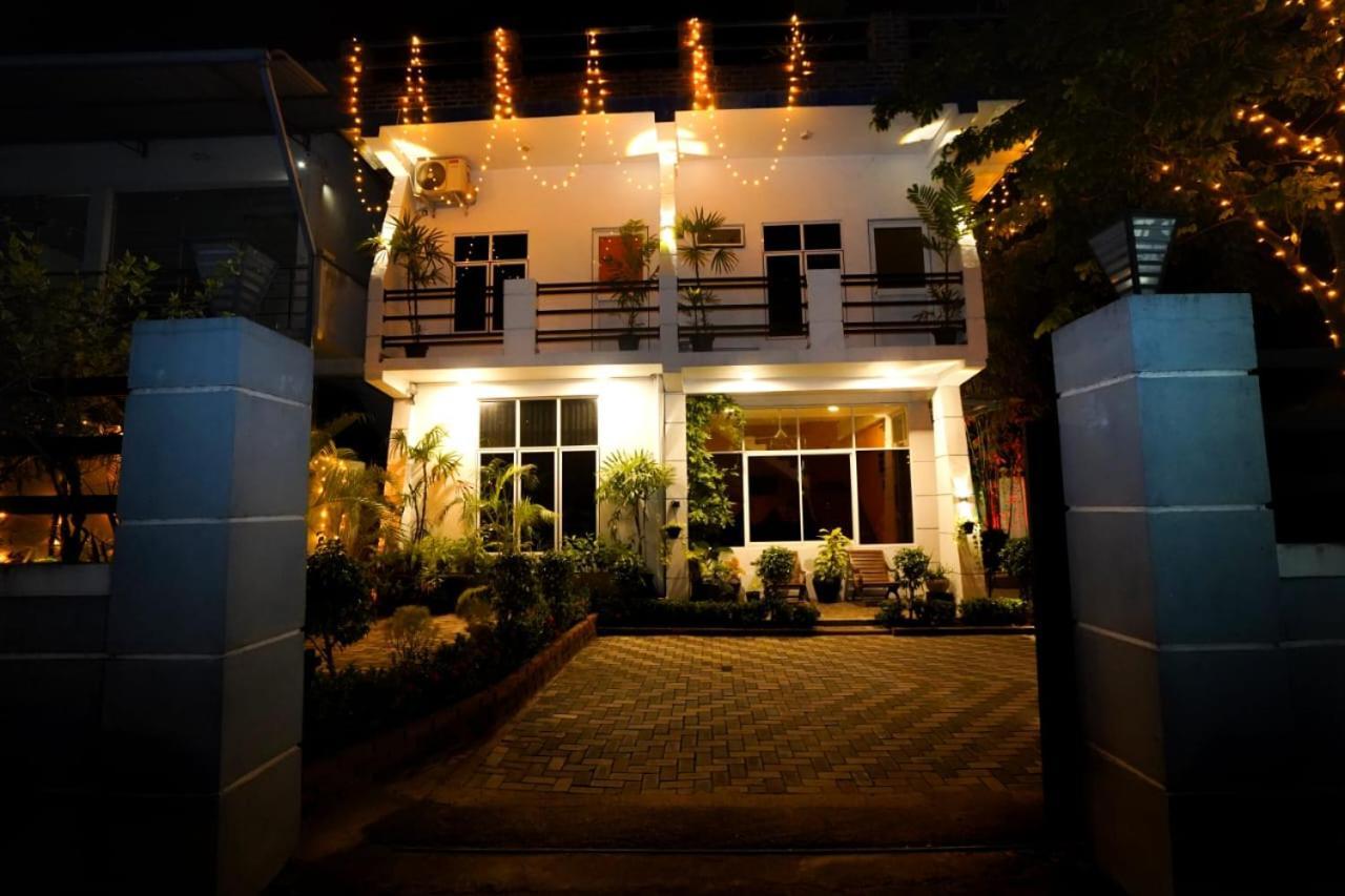 Airport 4 Season Transit Hotel Katunayaka Exterior foto